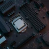 32 GB de RAM domina PCs gamers: o que o Steam Survey revela