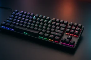Aula F75 Pro: o teclado mecânico de $65 que envergonha os caros